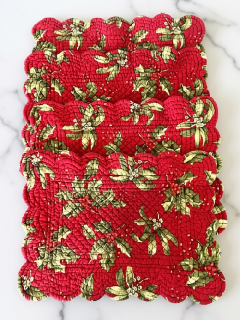 Holly Bouquet Christmas Quilted Reversible Placemats